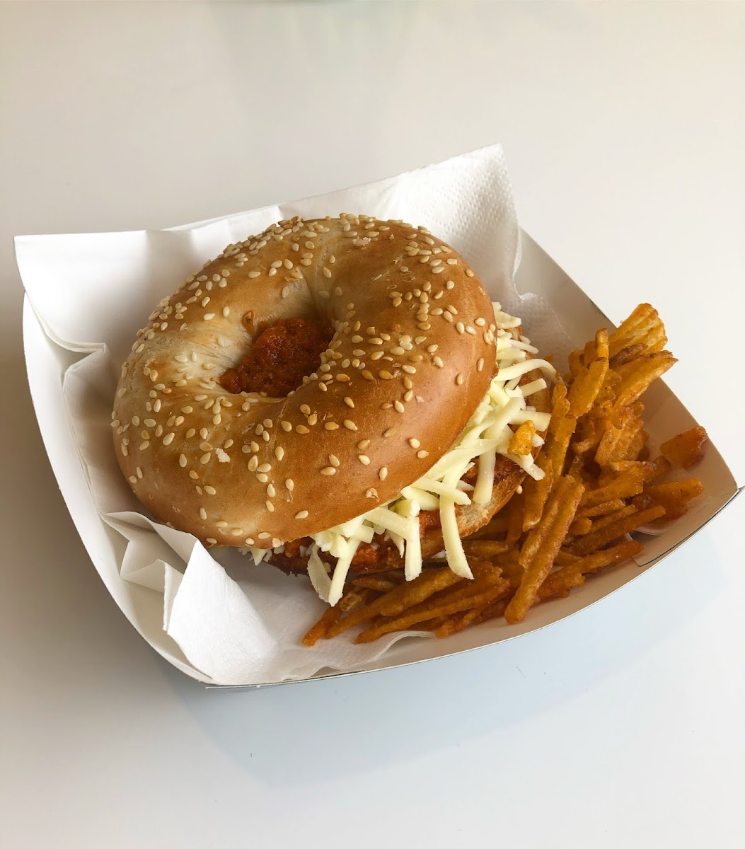 At Table 31 Photos 2